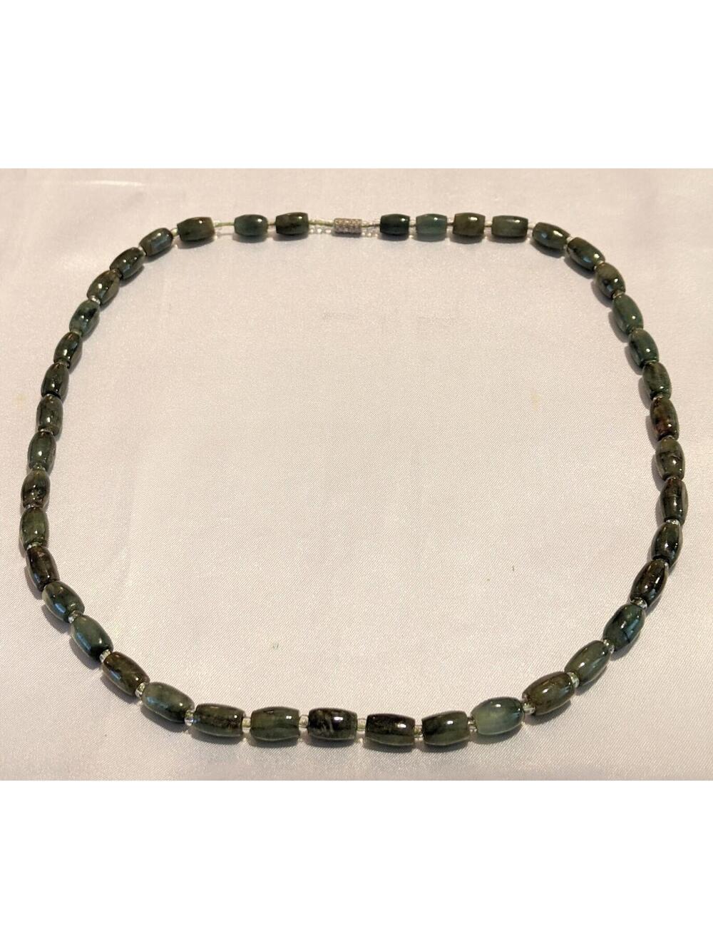 Pretty Vintage Green Jasper Single Strand Necklace 18" Barrel Beads And Clasp